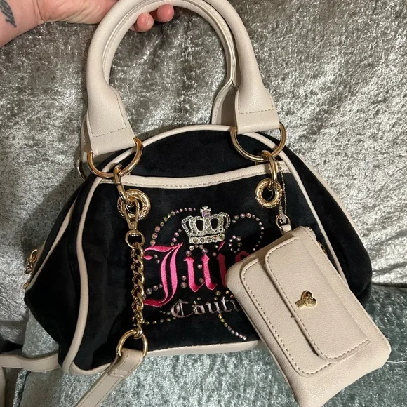2 Juicy Couture Bags & 3 Wallets All NWT - Picture 3 of 13